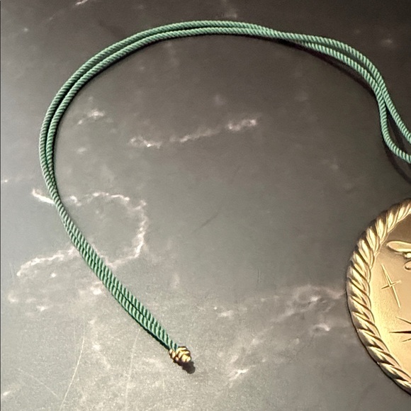 David Yurman 2025 Holiday Angel Ornament - Picture 4 of 5